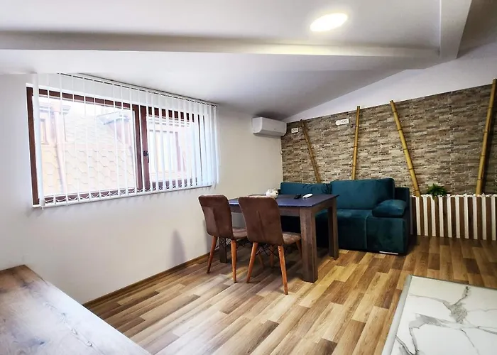 Apartment Varna Апартамент *